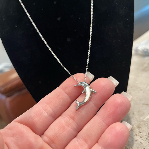 Sterling silver and white inlay pearl 18” dolphin necklace - Picture 5 of 5